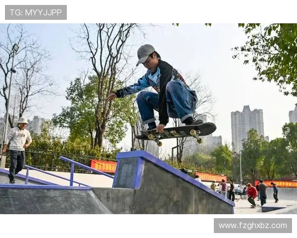 重庆极限运动队在滑板精英赛中以57分稳居积分榜首位